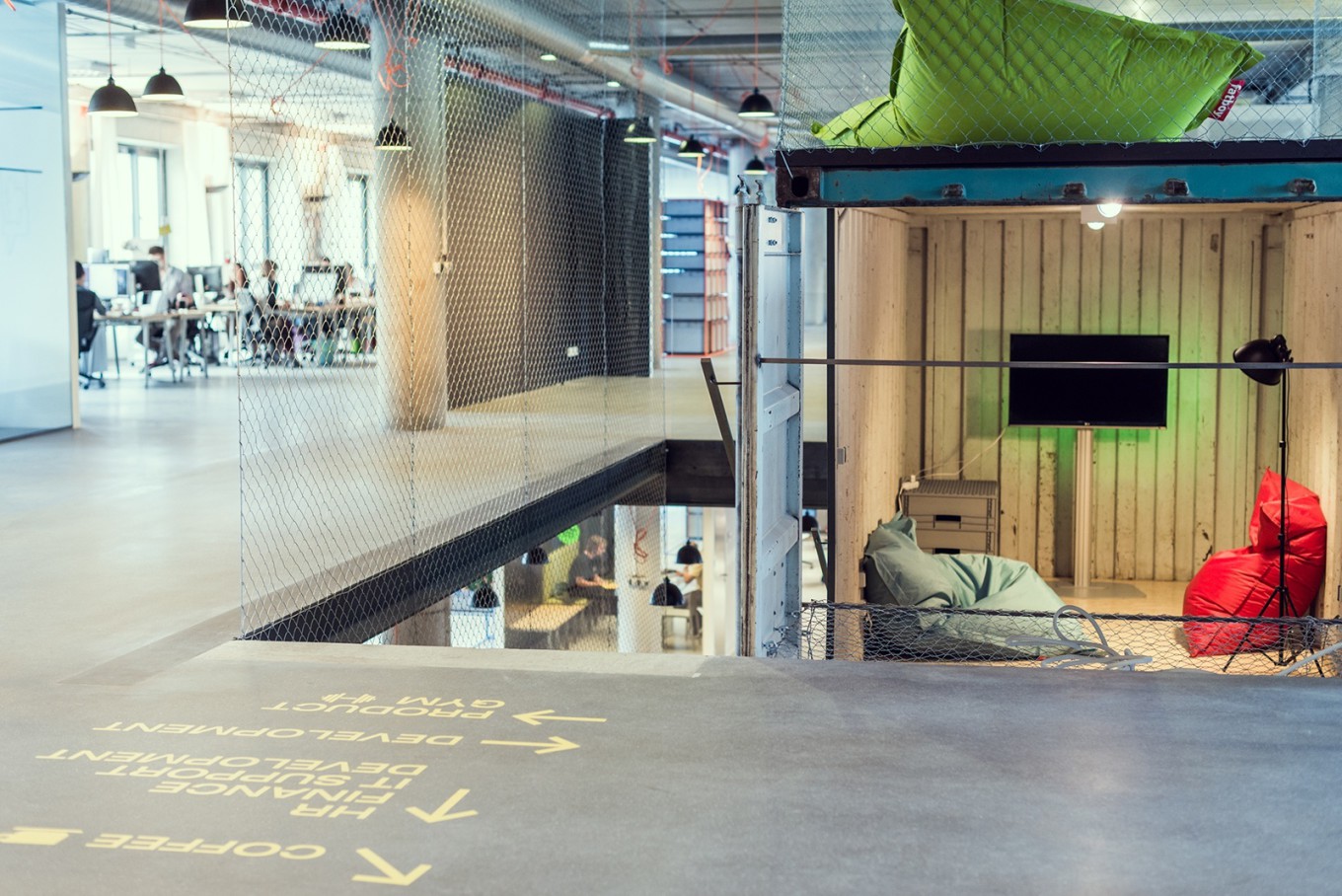 -:  -   Socialbakers