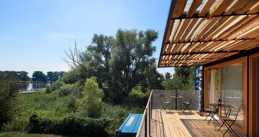 Иностранцев покорил чешский отель из контейнеров